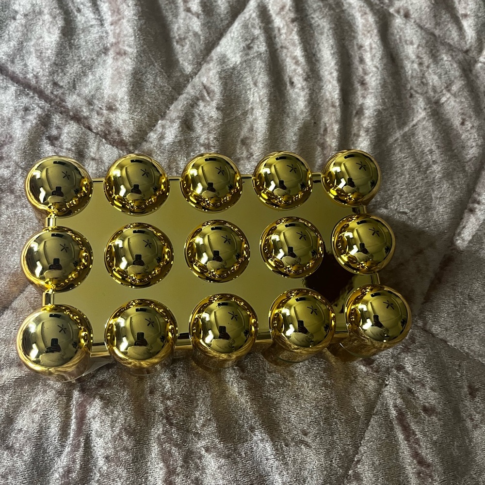 Gold Crossbdy
